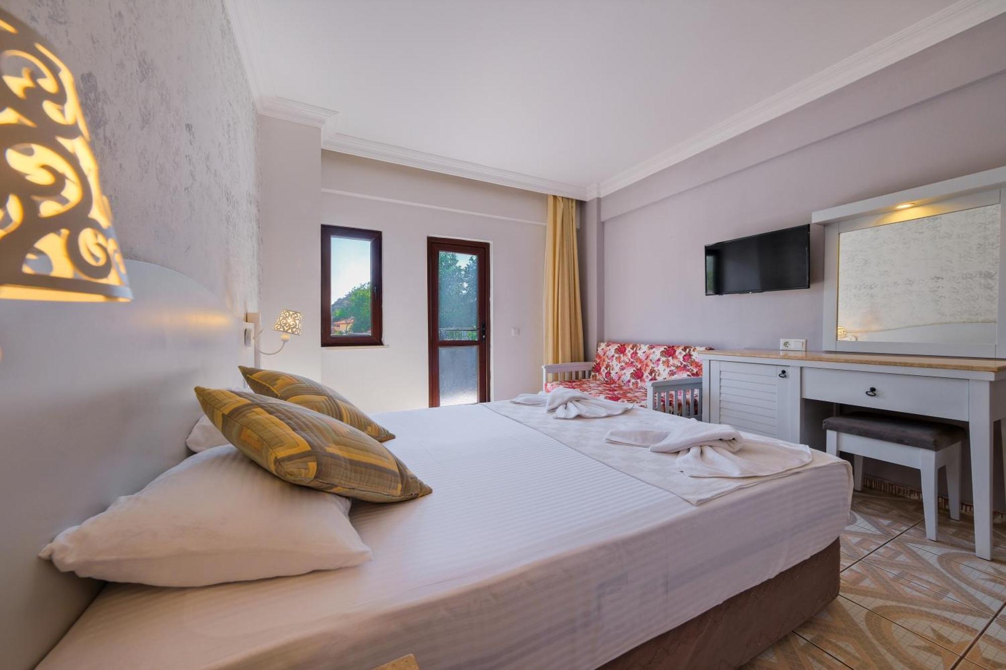 Majestic Hotel Oludeniz Exterior photo